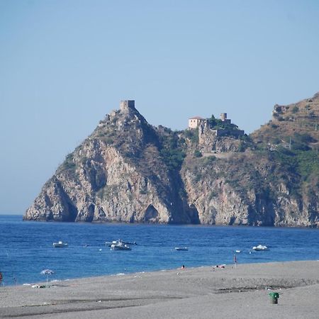 Quattro Torri B&B Santa Teresa Di Riva Εξωτερικό φωτογραφία