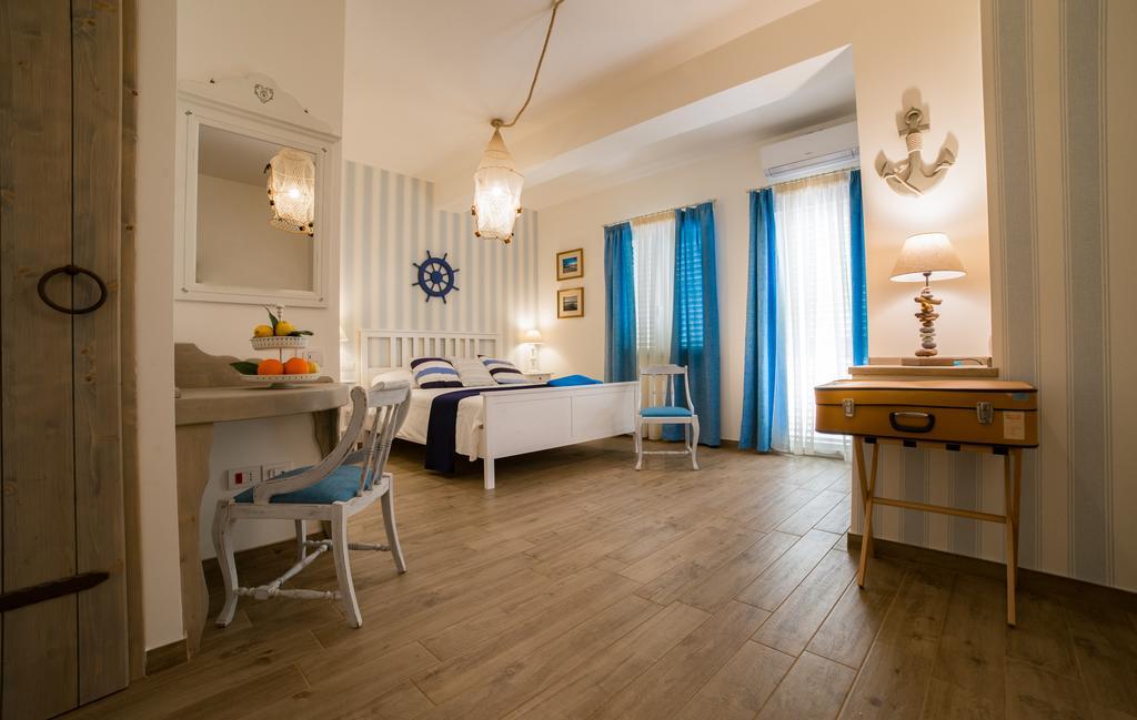 Quattro Torri B&B Santa Teresa Di Riva Εξωτερικό φωτογραφία